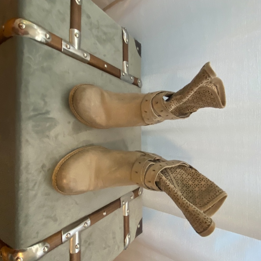 Italian boots - Picture 2 of 3